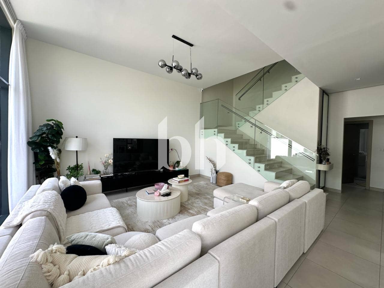 4 Bedroom Villa in Murooj Al Furjan West - photo 2