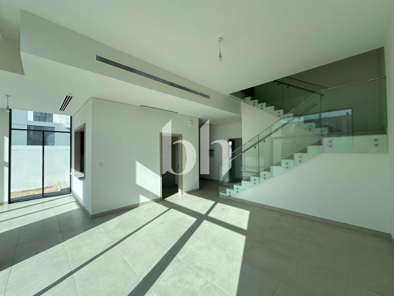 4 Bedrooms Townhouse in Murooj Al Furjan West - photo 1