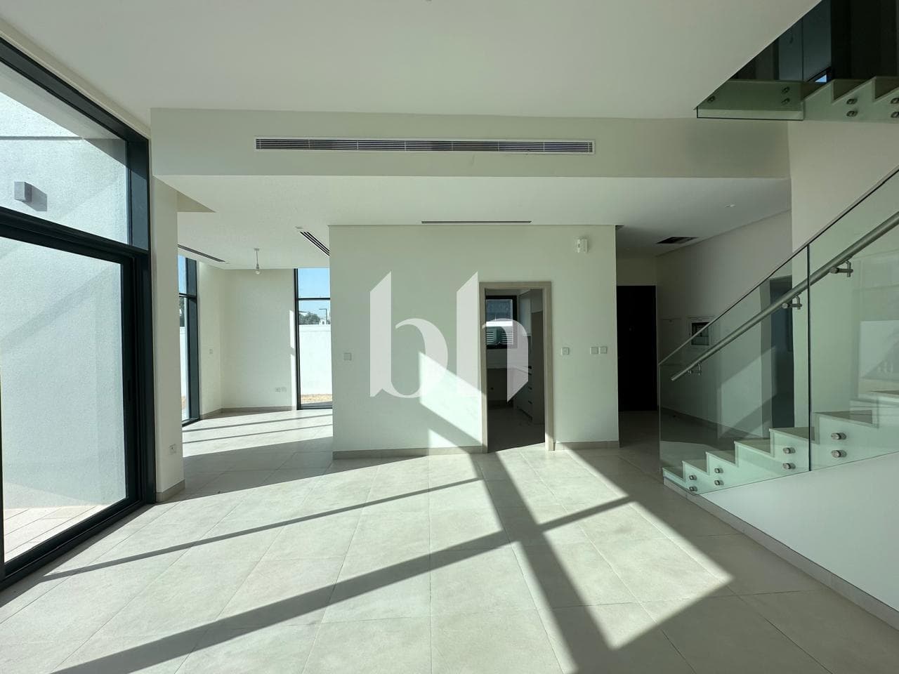 4 Bedrooms Townhouse in Murooj Al Furjan West - photo 2