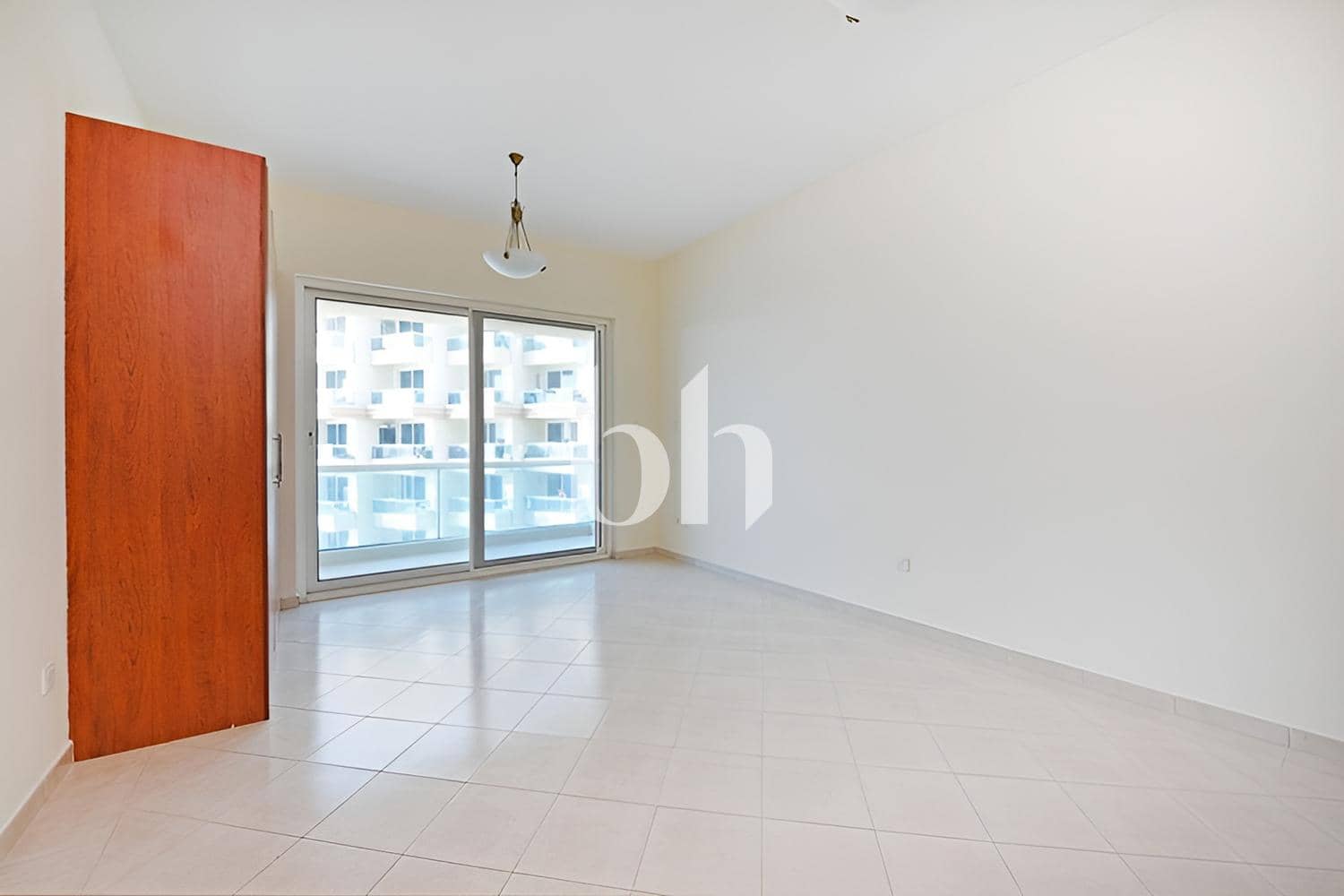Studio Apartment in The Crescent A - photo 1