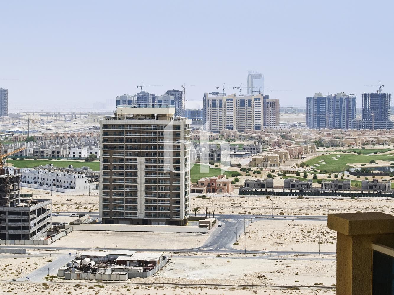 Studio Apartment in Lakeside Tower C