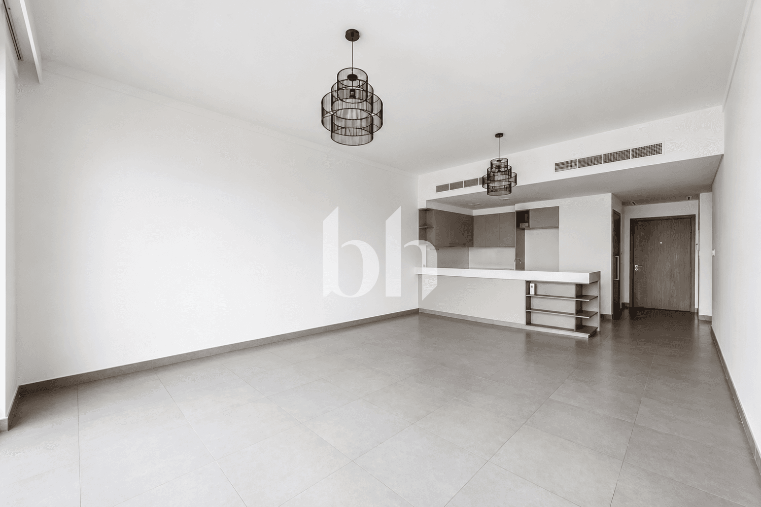 3 Bedroom Apartment in Creek Gate Tower 2 - photo 1