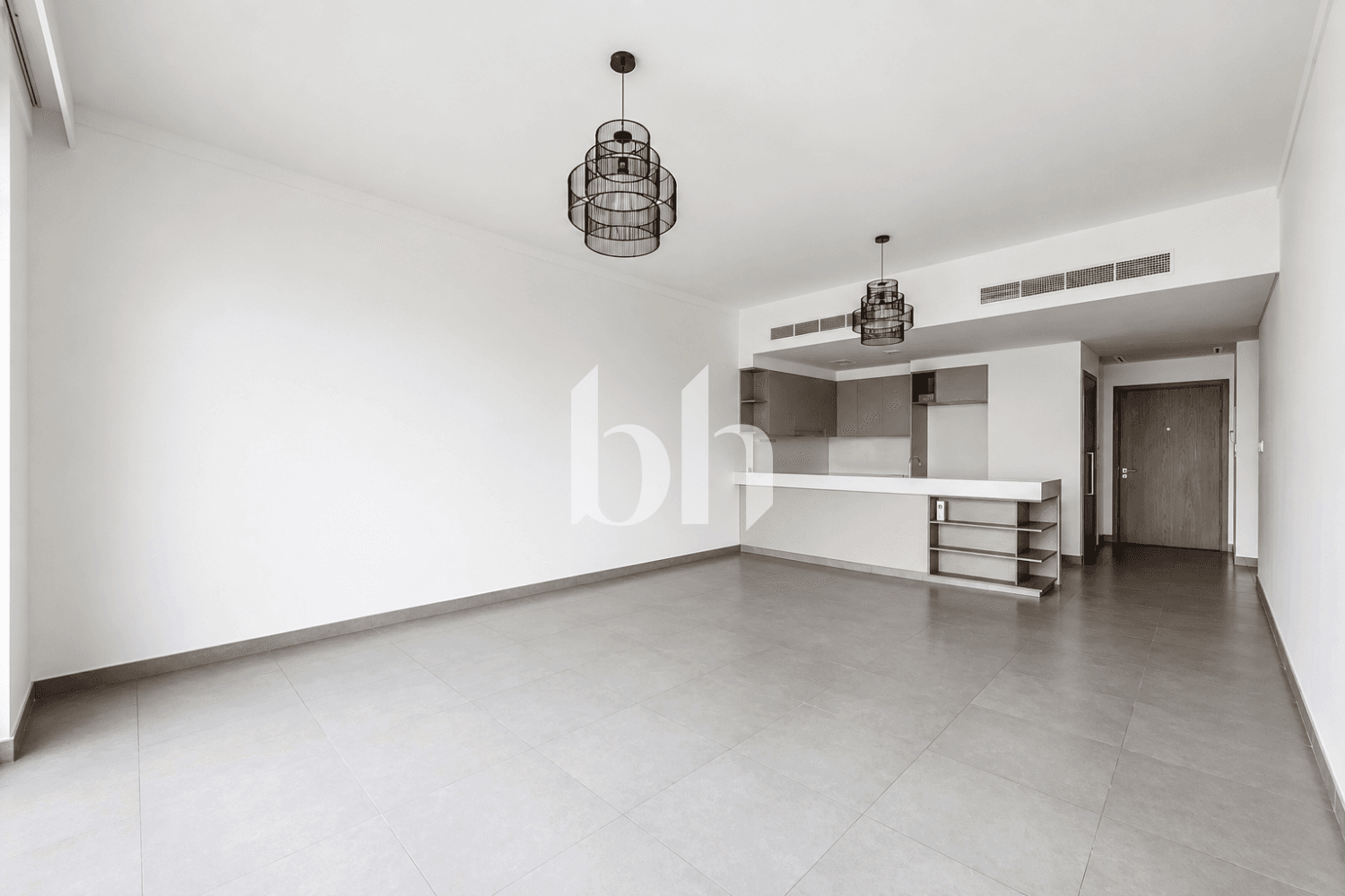 3 Bedroom Apartment in Creek Gate Tower 2 - photo 1