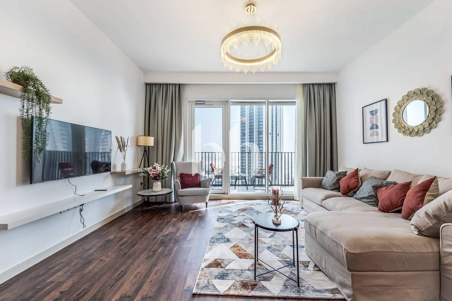 1 Bedroom Apartment in Creek Horizon Tower 1