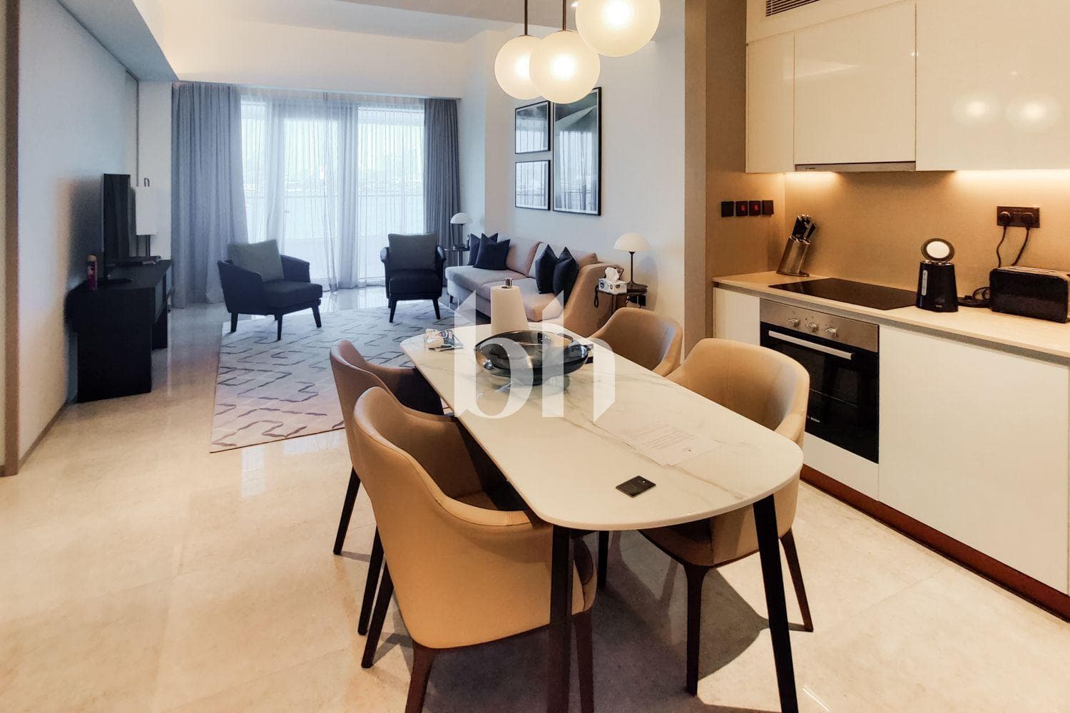 2 Bedrooms Hotel Apartment in Address Harbour Point Tower 2 - photo 1