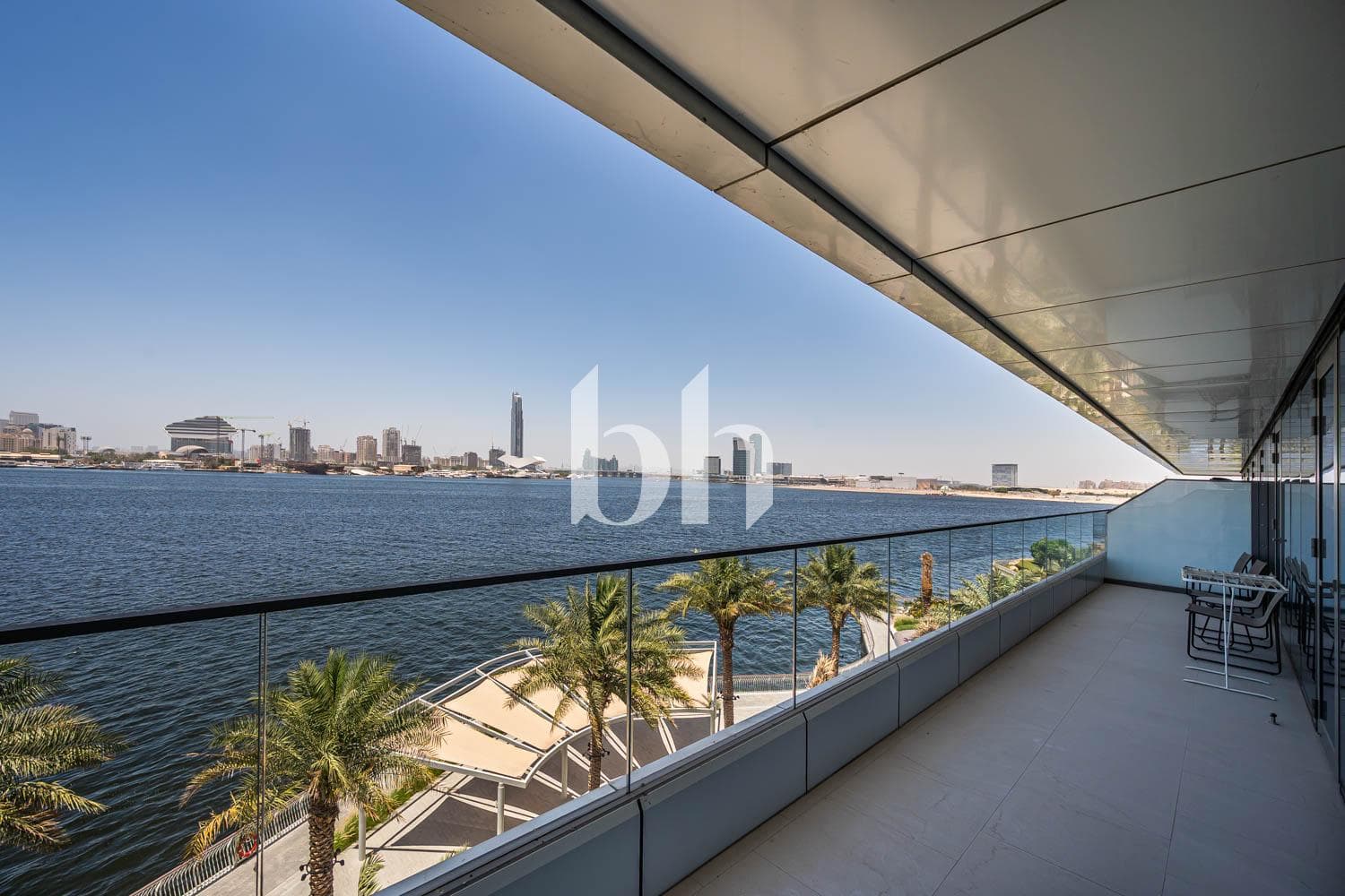 2 Bedroom Apartment in Address Harbour Point Tower 2 - photo 2