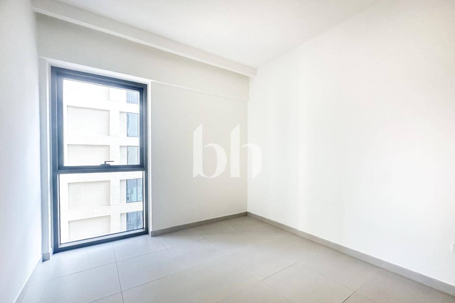 2 Bedroom Apartment in Bayshore Tower 1 - photo 1