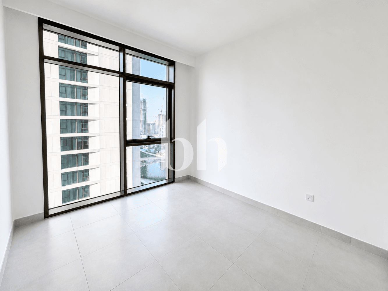 2 Bedroom Apartment in Creek Palace - photo 2
