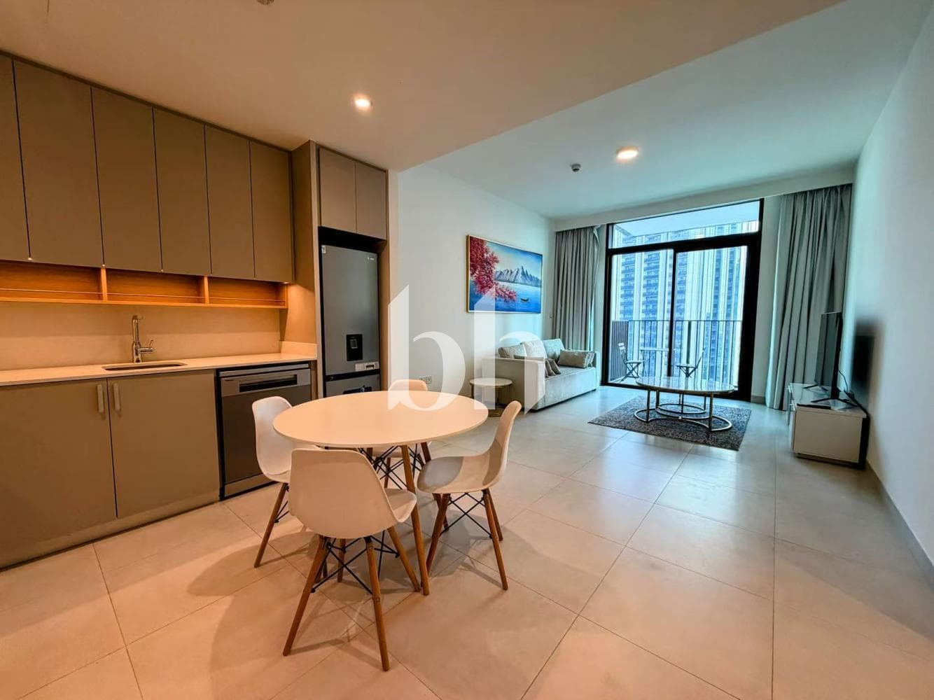 1 Bedroom Apartment in Creek Crescent - photo 1