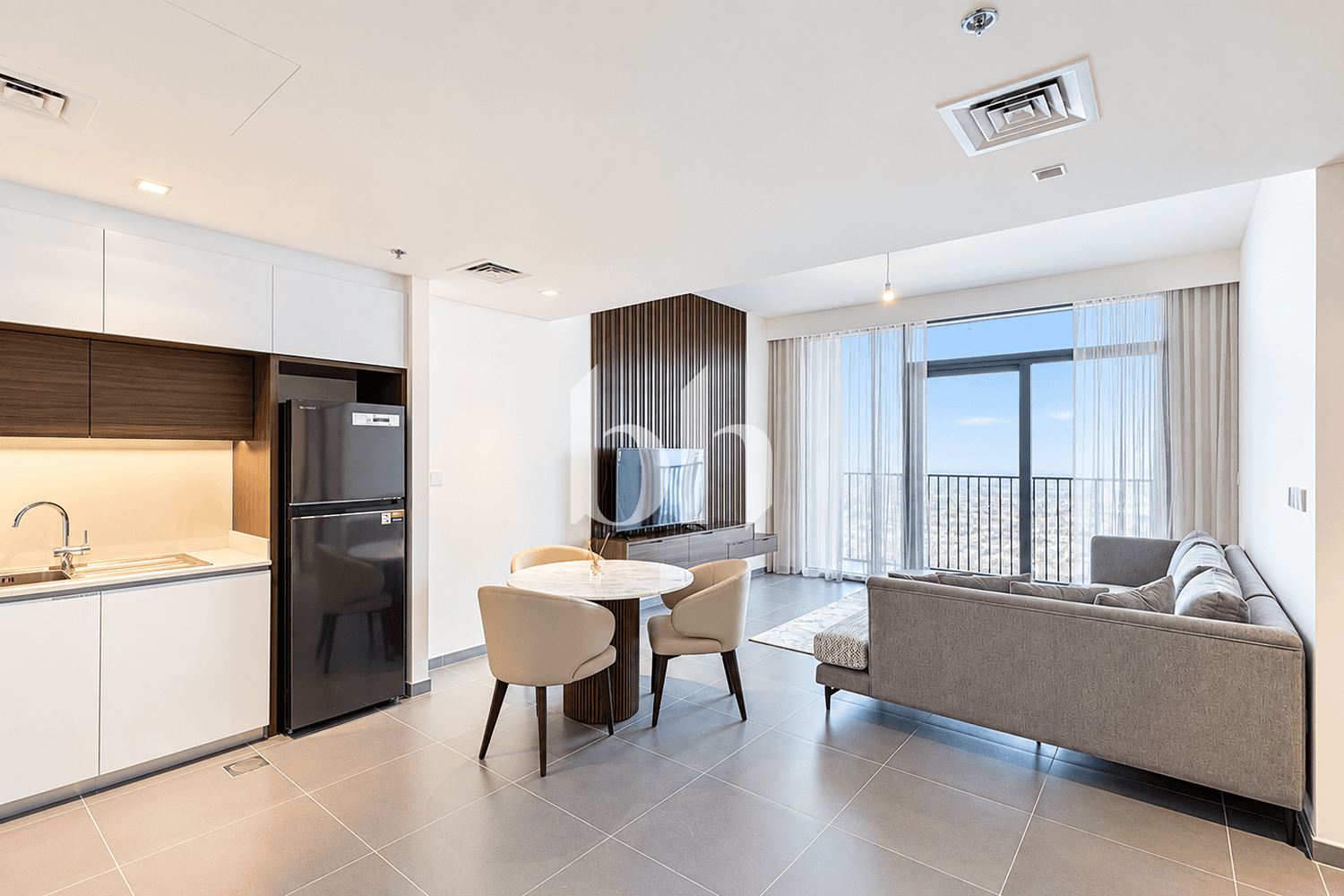 1 Bedroom Apartment in Creek Edge Tower 1 - photo 2