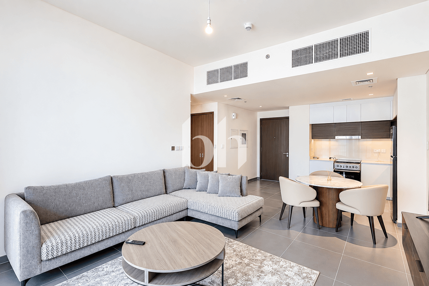 1 Bedroom Apartment in Creek Edge Tower 1 - photo 1
