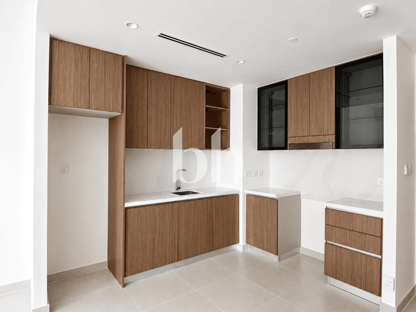 1 Bedroom Apartment in Palace Residences - North - photo 2