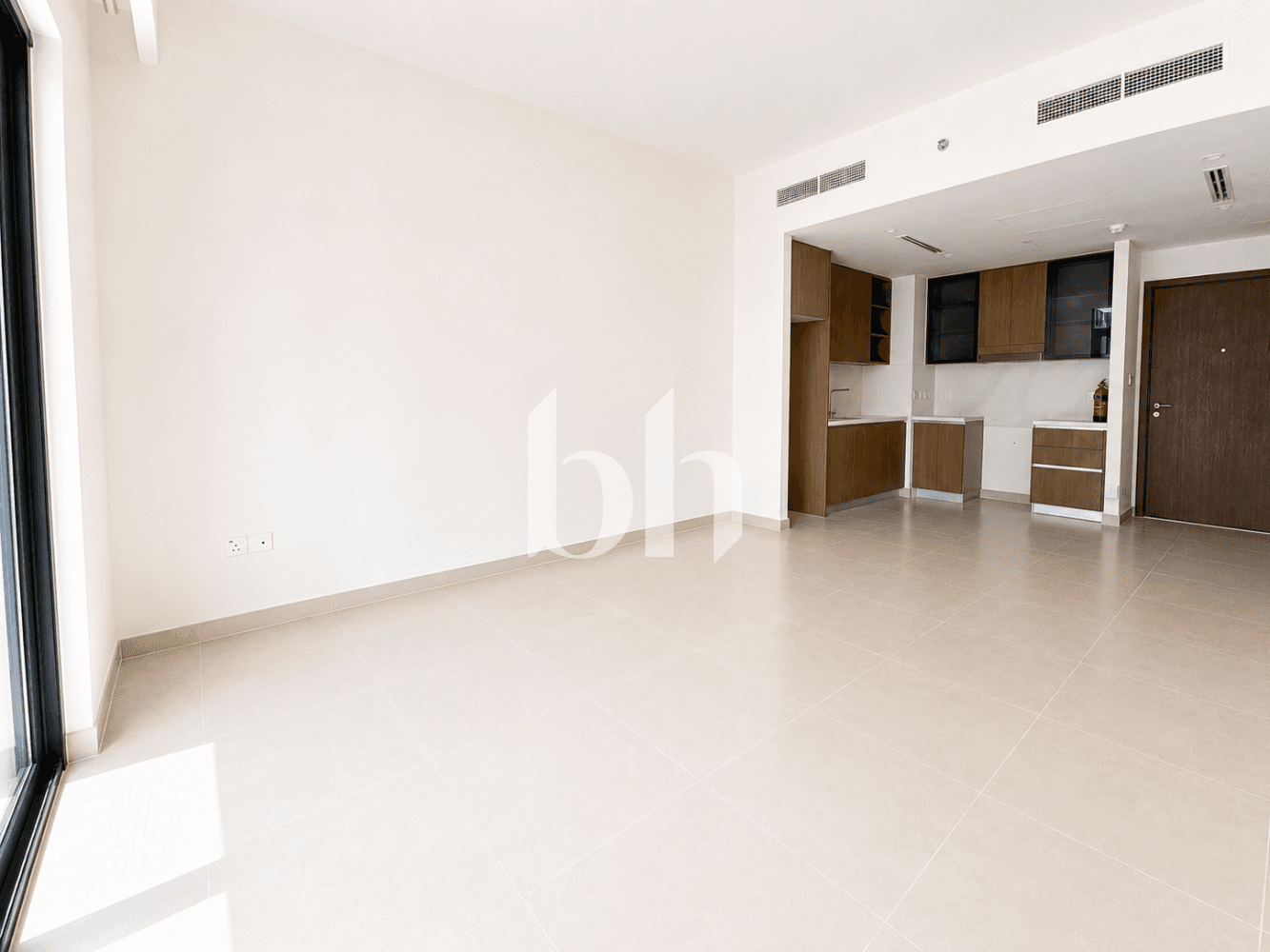 1 Bedroom Apartment in Palace Residences - North - photo 1