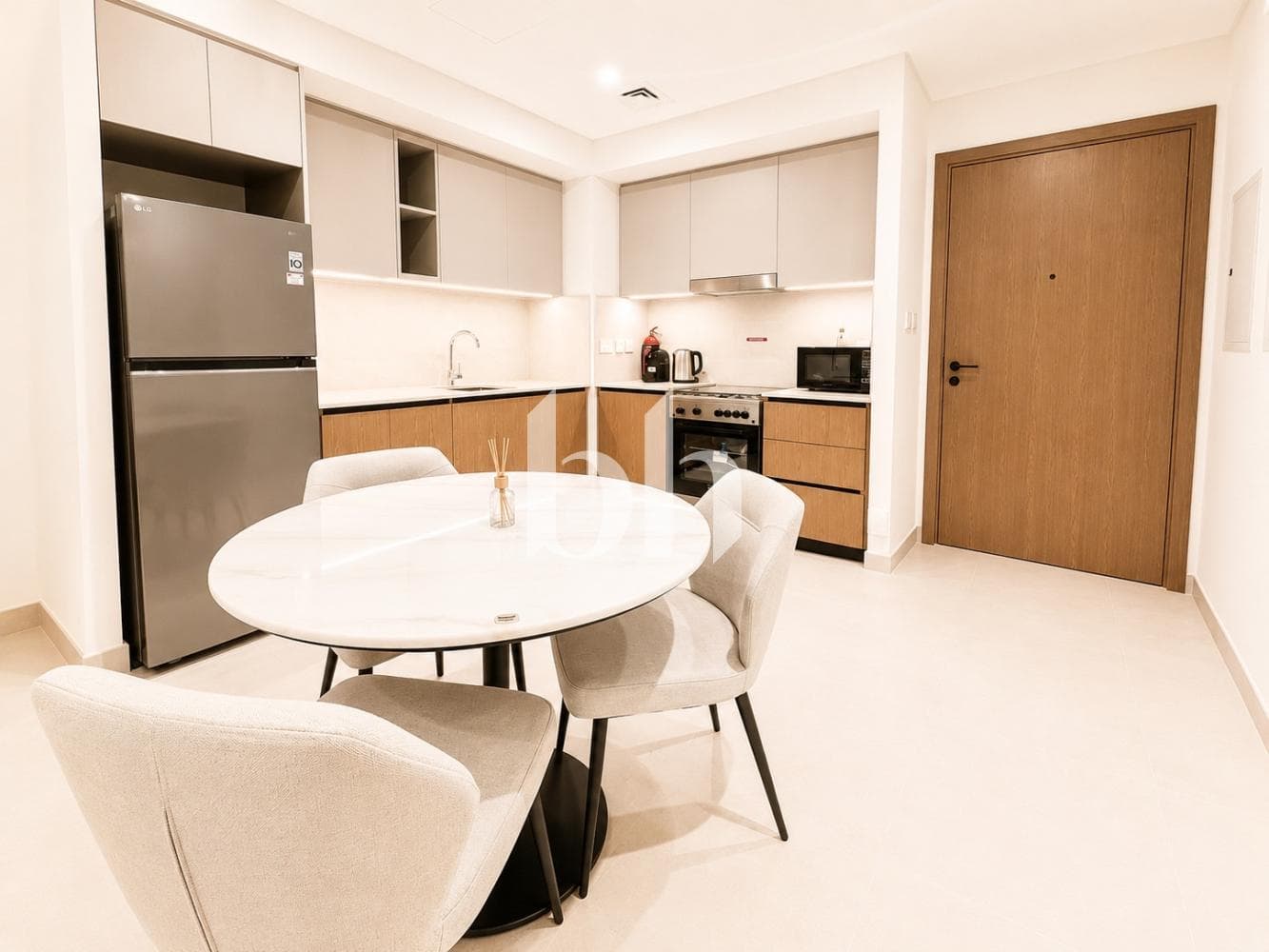 1 Bedroom Apartment in Creek Palace - photo 1