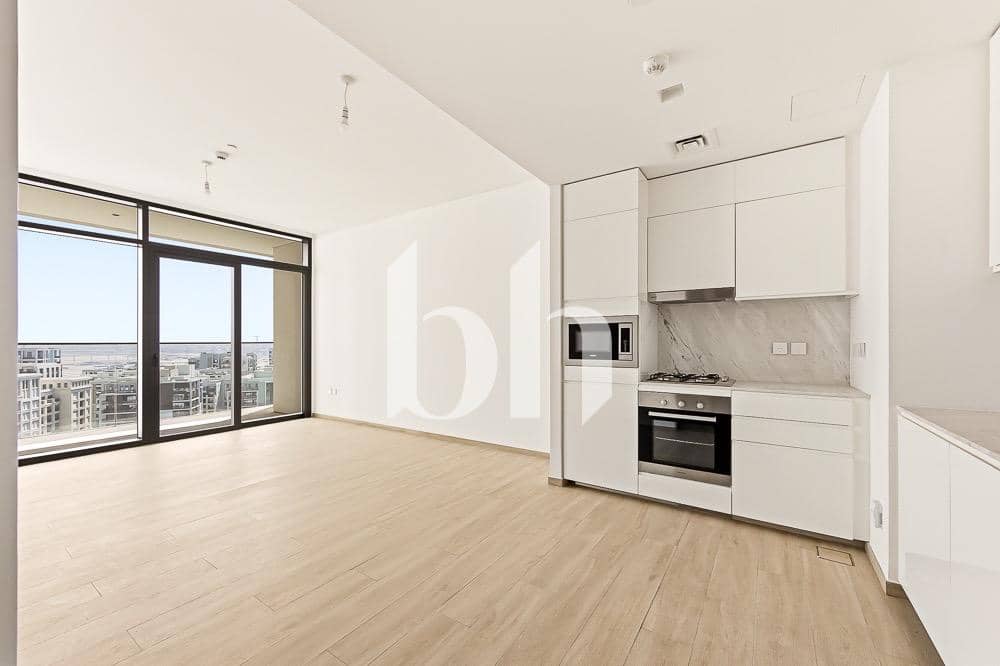 1 Bedroom Apartment in Palace Residences - photo 2