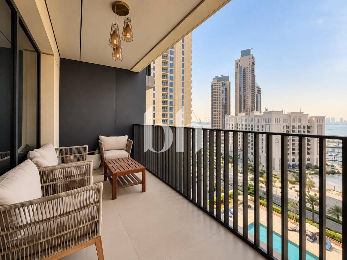 3 Bedroom Apartment in Creek Horizon Tower 1 - photo 1