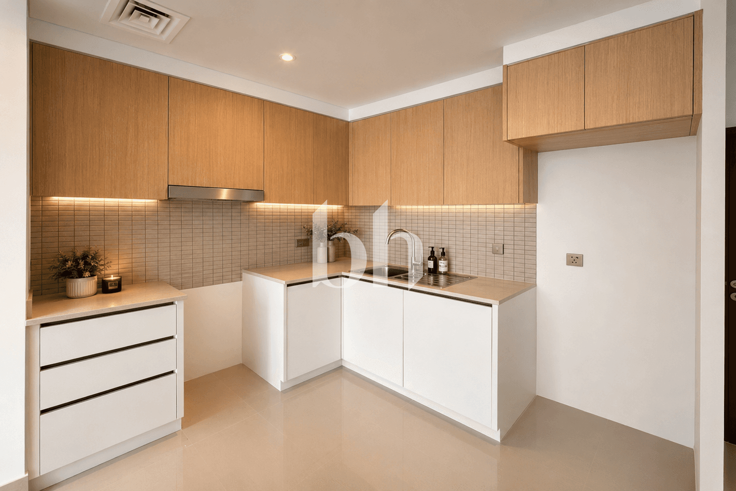 2 Bedroom Apartment in 17 Icon Bay Building 1