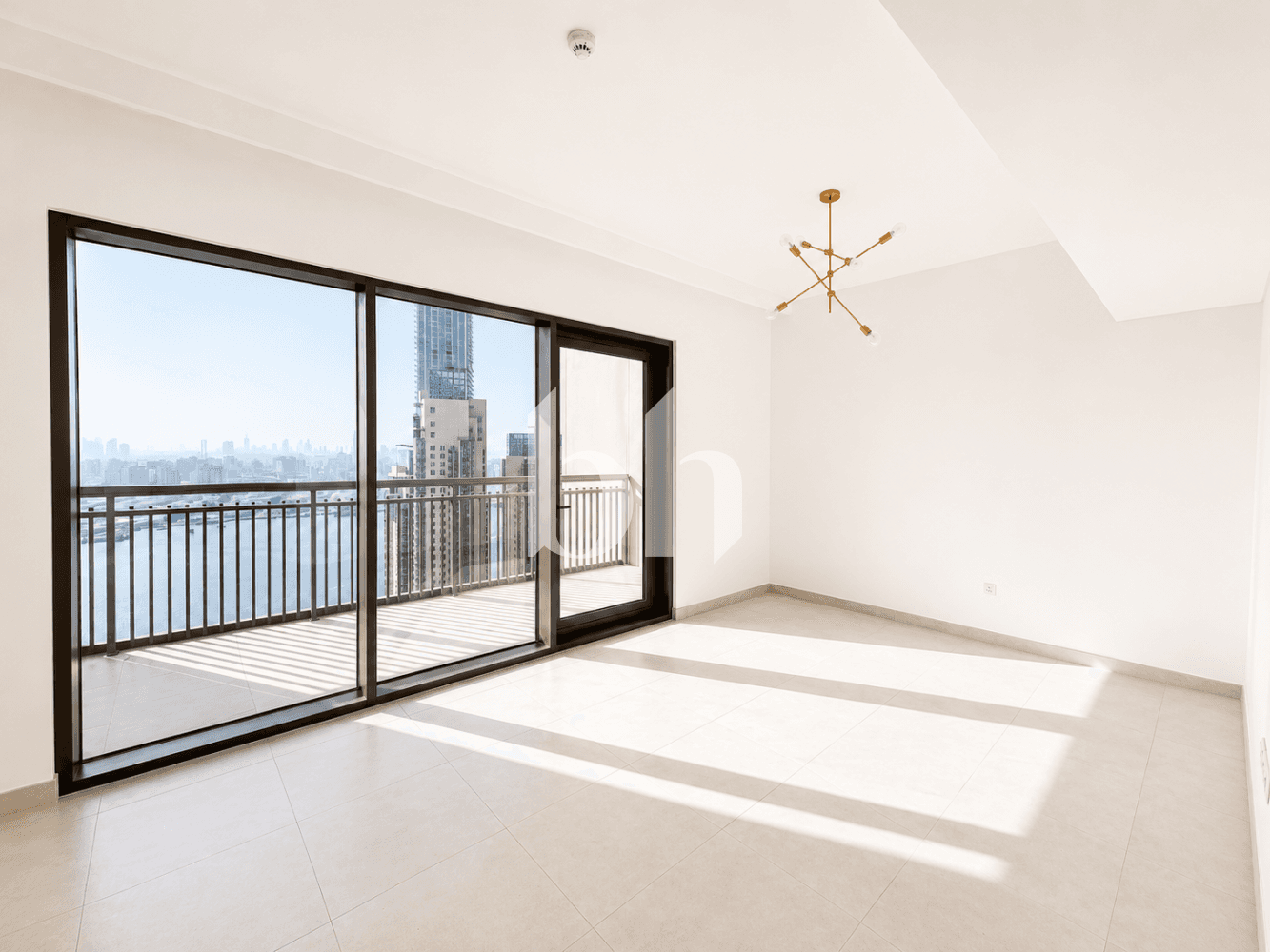 2 Bedroom Apartment in Creekside 18 A - photo 2