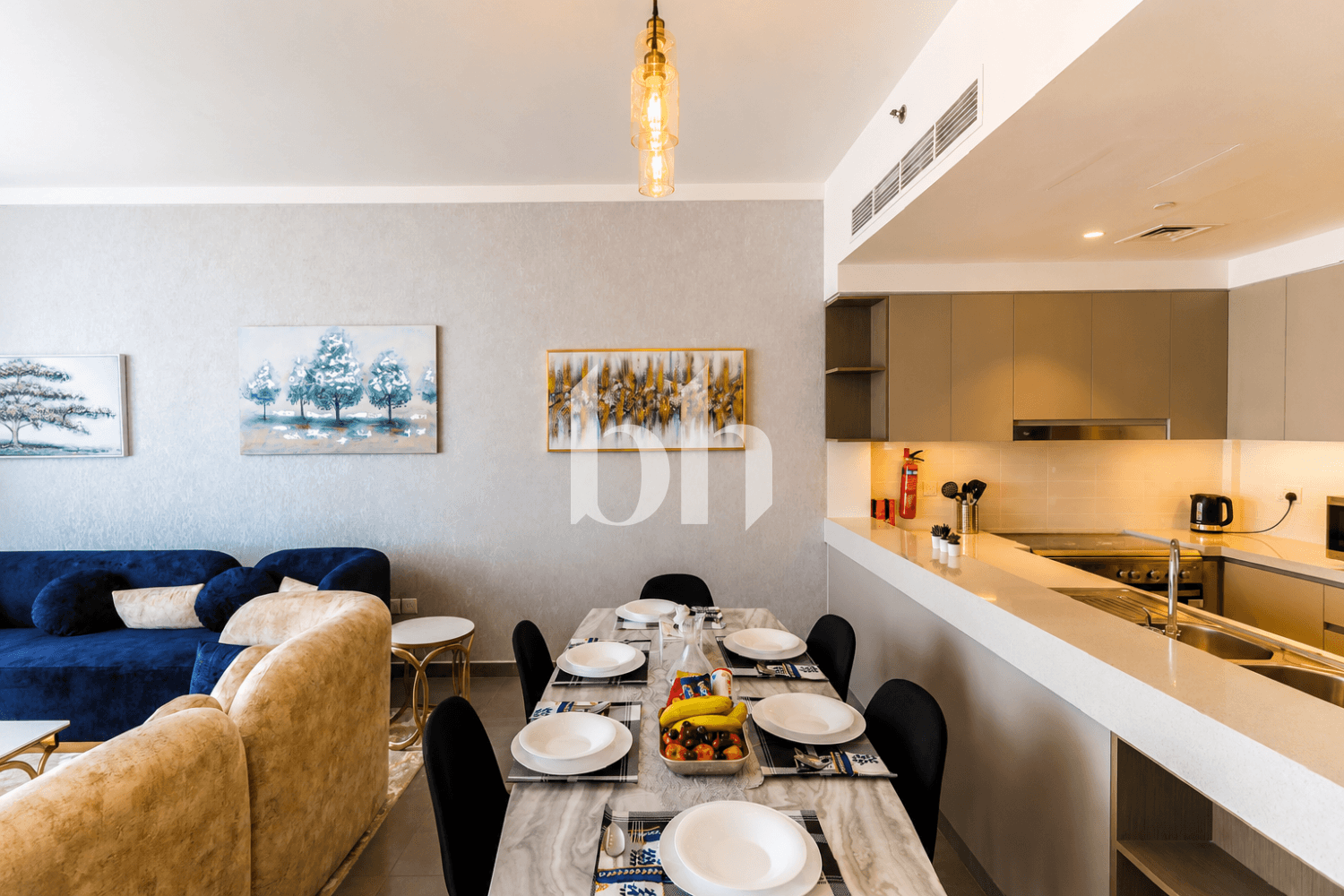 3 Bedroom Apartment in Creek Gate Tower 1 - photo 2