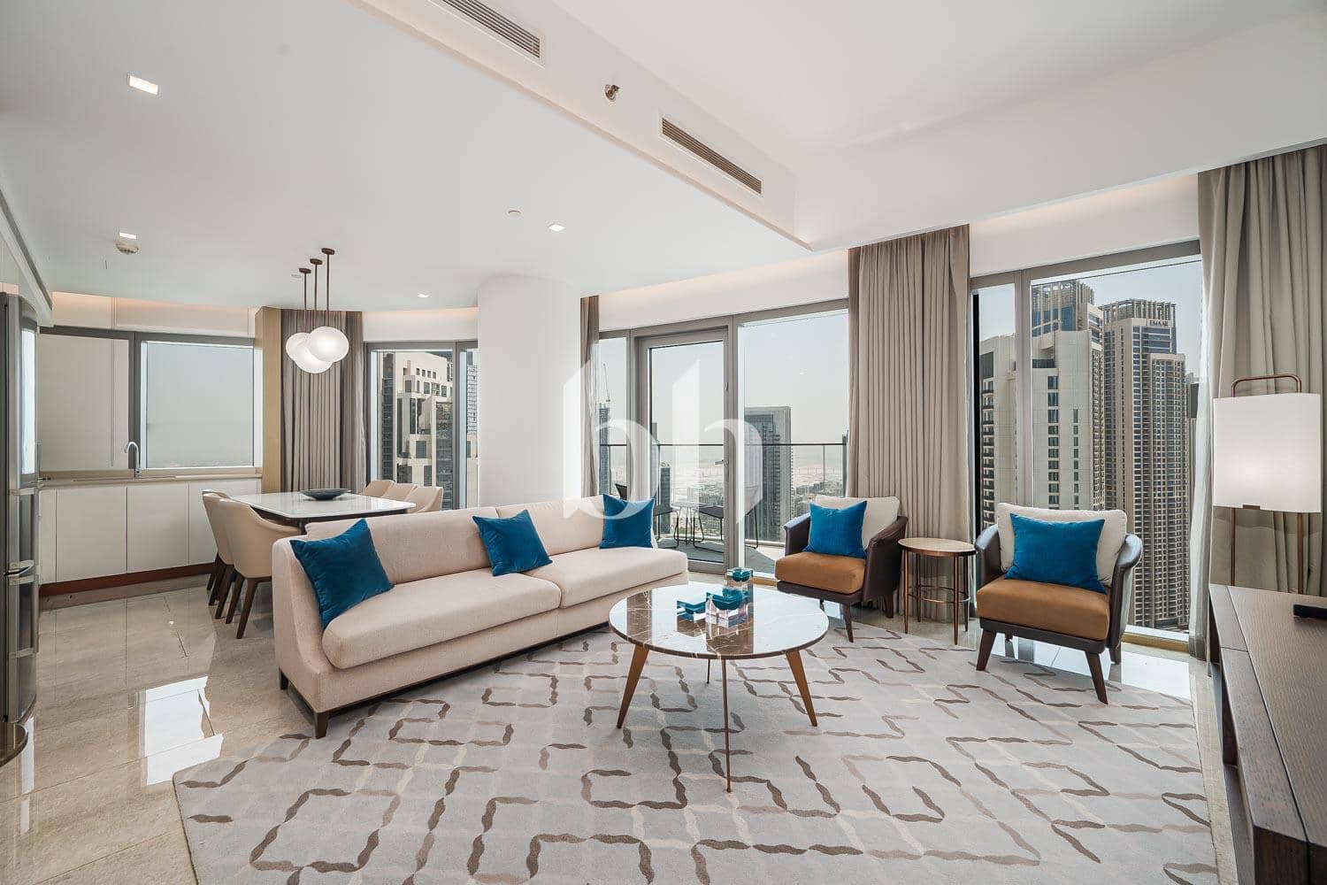 3 Bedroom Apartment in Address Harbour Point Tower 1 - photo 1