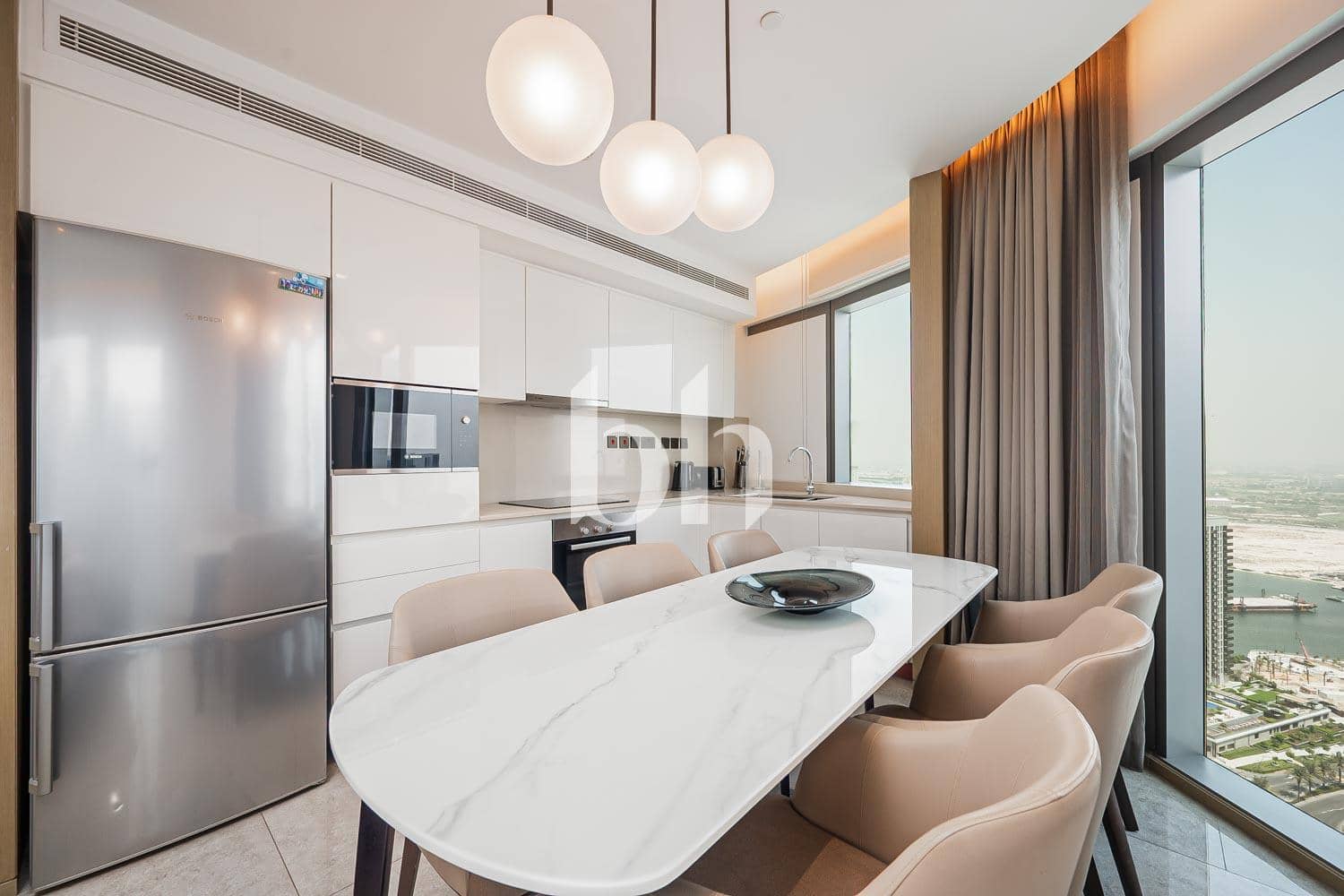 3 Bedroom Apartment in Address Harbour Point Tower 1 - photo 2