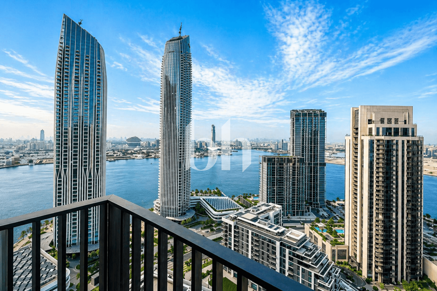 1 Bedroom Apartment in Creek Horizon Tower 2