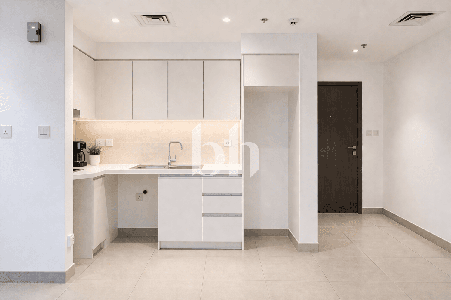 1 Bedroom Apartment in Creek Horizon Tower 2 - photo 1