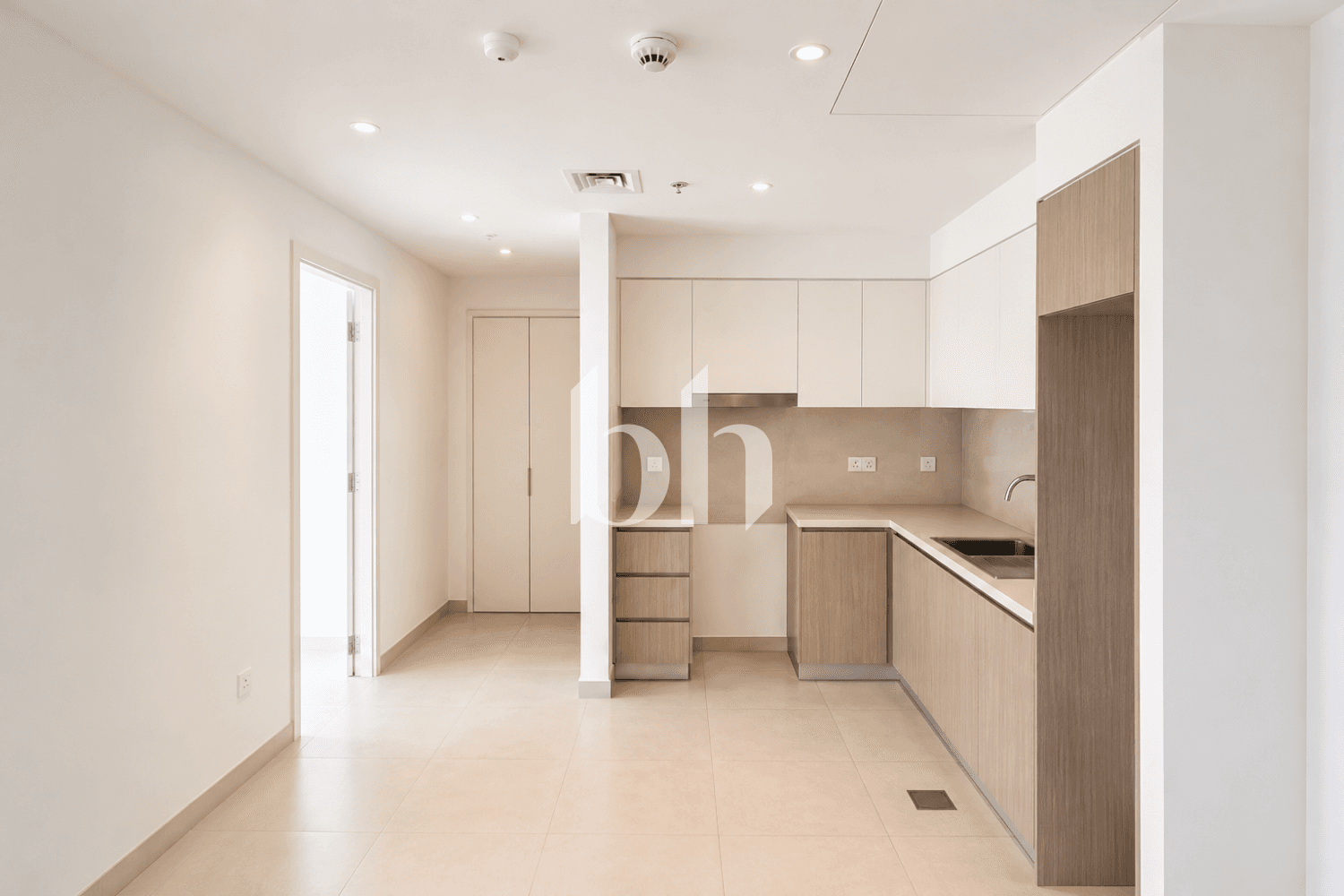 1 Bedroom Apartment in The Grand - photo 1