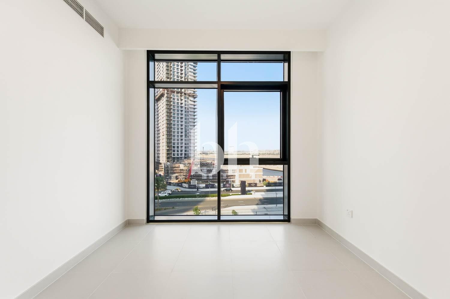 2 Bedroom Apartment in Palace Residences - North - photo 1