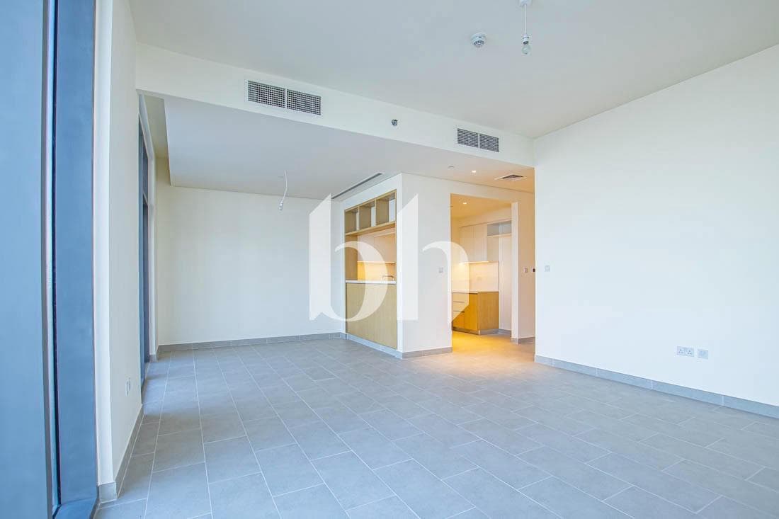 3 Bedrooms Apartment in Creek Rise Tower 1 - photo 1