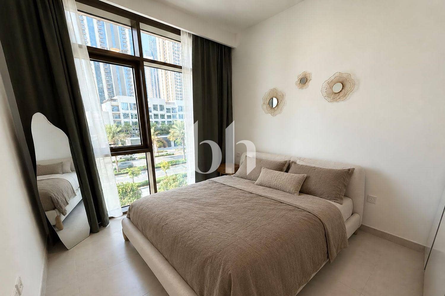 1 Bedroom Apartment in Creek Palace