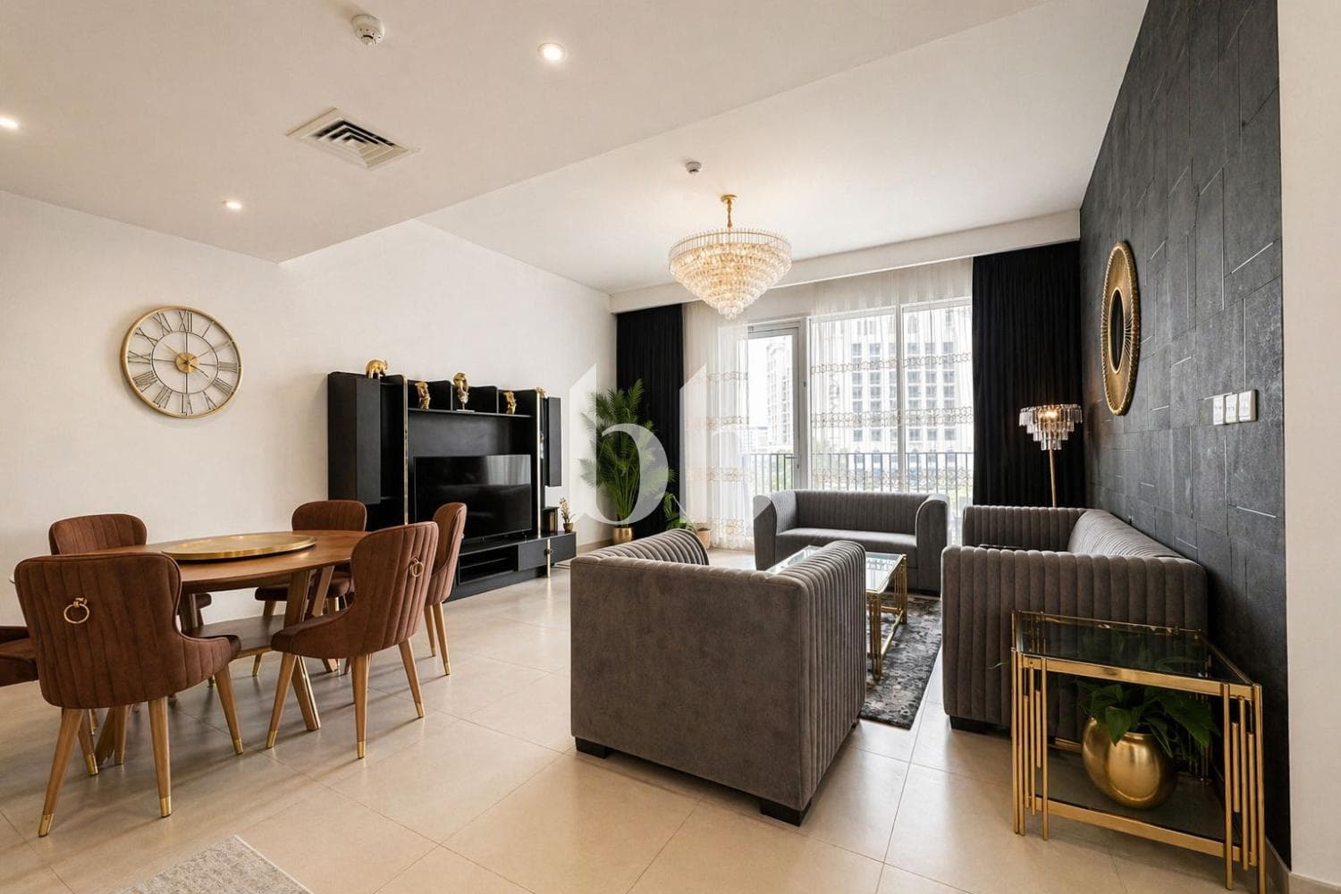 2 Bedroom Apartment in Creek Horizon Tower 2 - photo 2