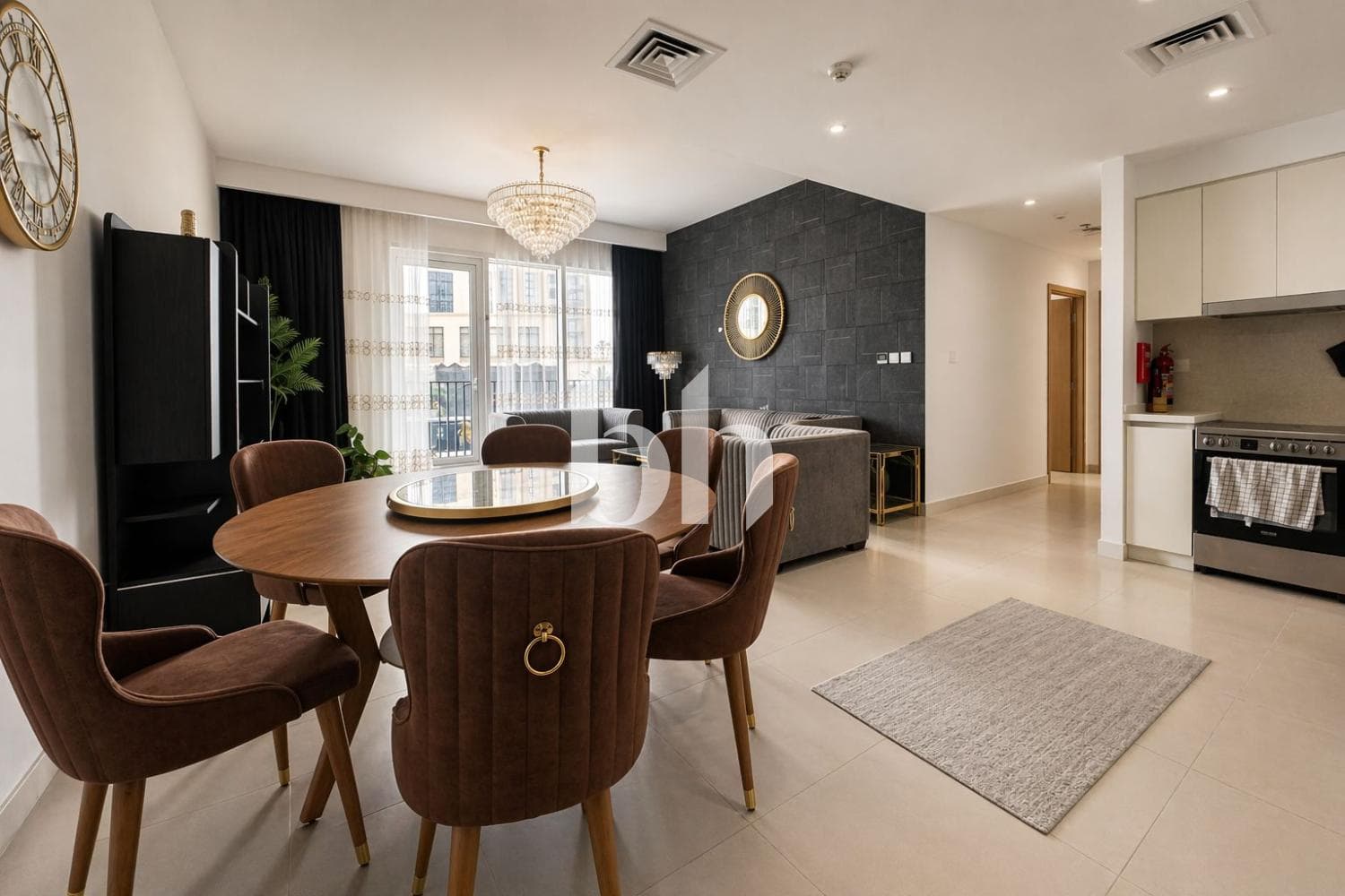 2 Bedroom Apartment in Creek Horizon Tower 2