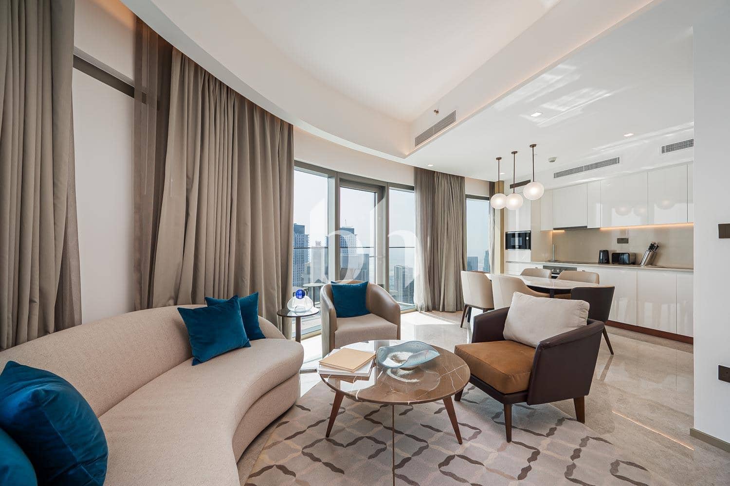 2 Bedroom Apartment in Address Harbour Point Tower 2 - photo 1