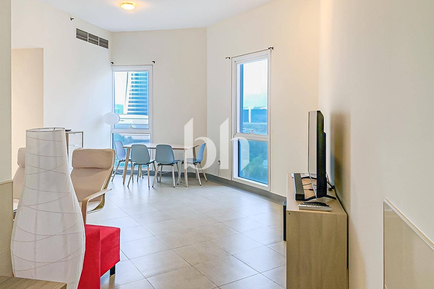 1 Bedroom Apartment in Madison Residency - photo 2