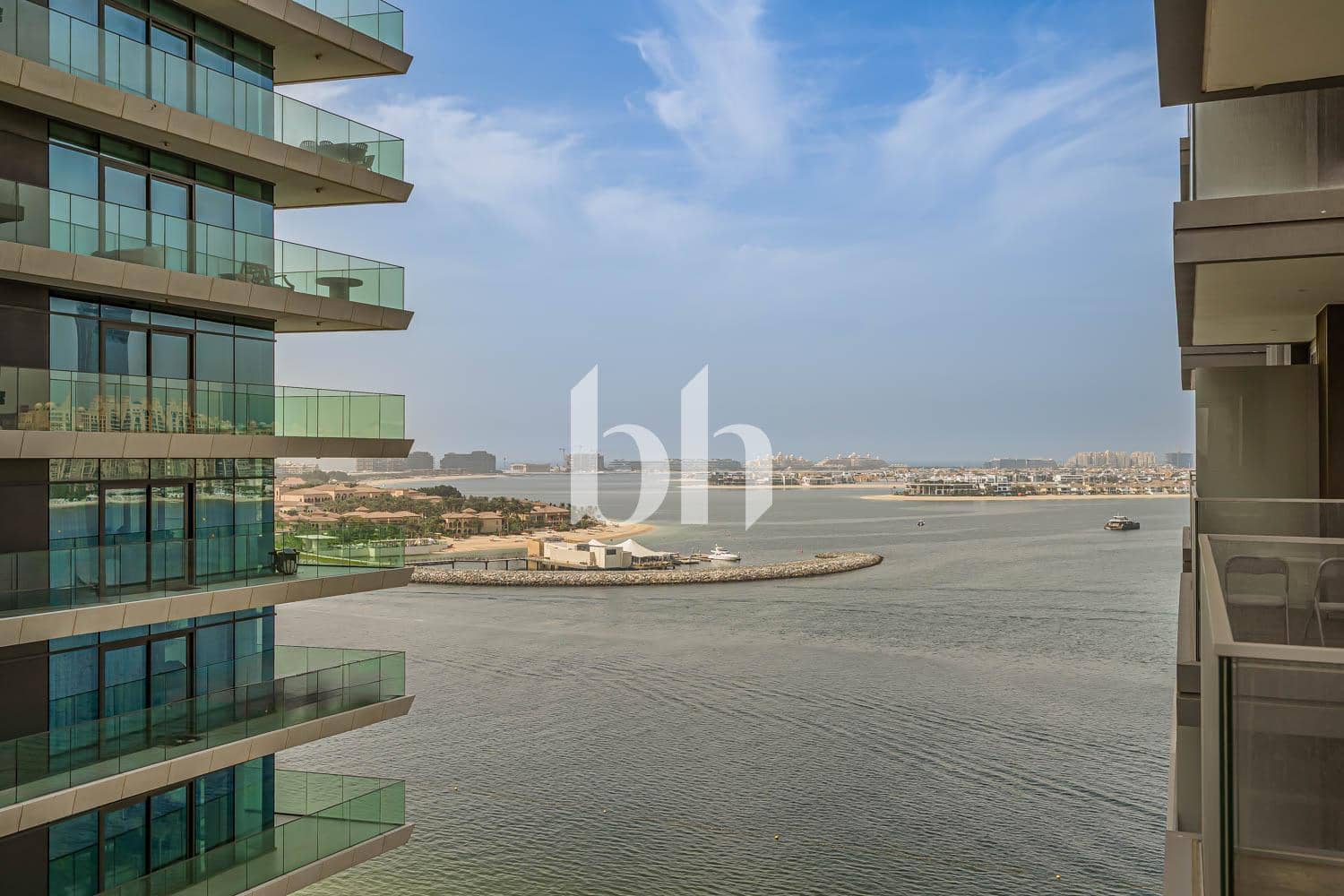 1 Bedroom Apartment in Beach Isle Tower 1