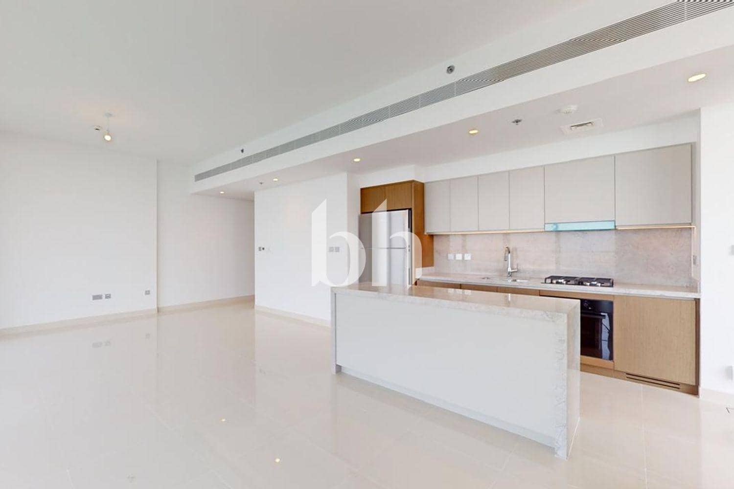 2 Bedroom Apartment in Beach Isle Tower 1 - photo 2