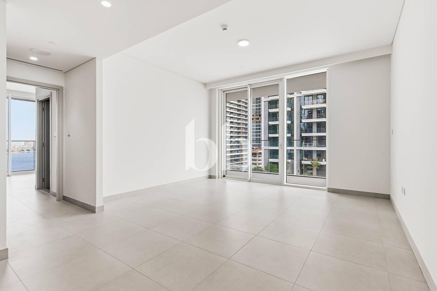 2 Bedroom Apartment in Beach Mansion Tower 1