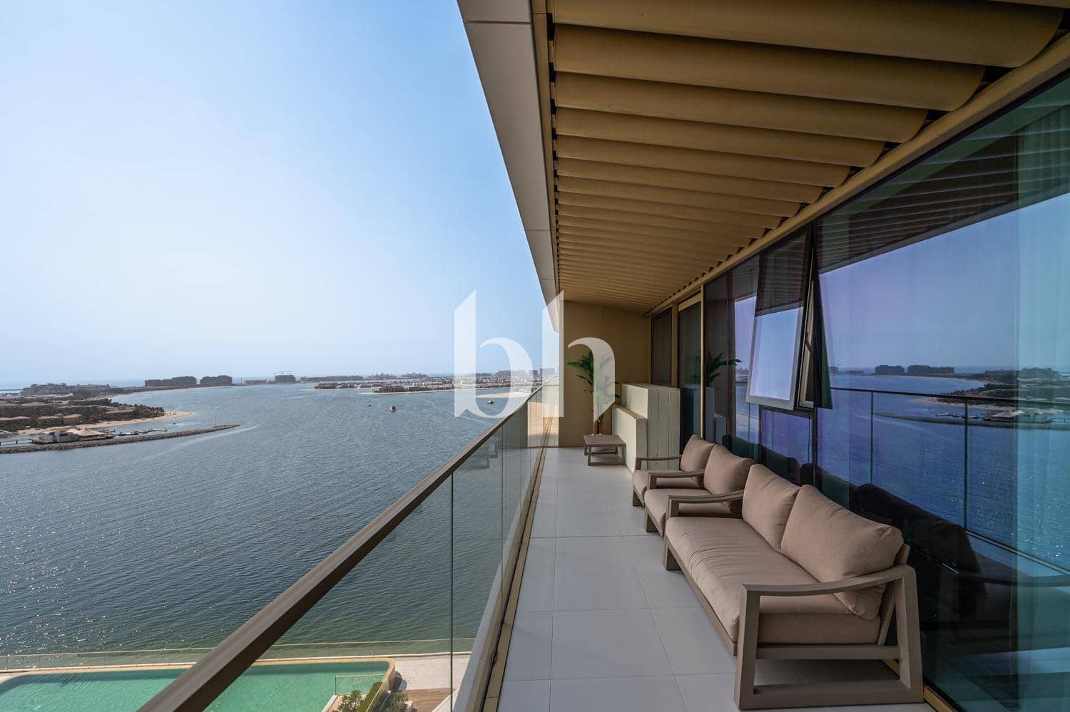 2 Bedroom Apartment in Grand Bleu Tower 1