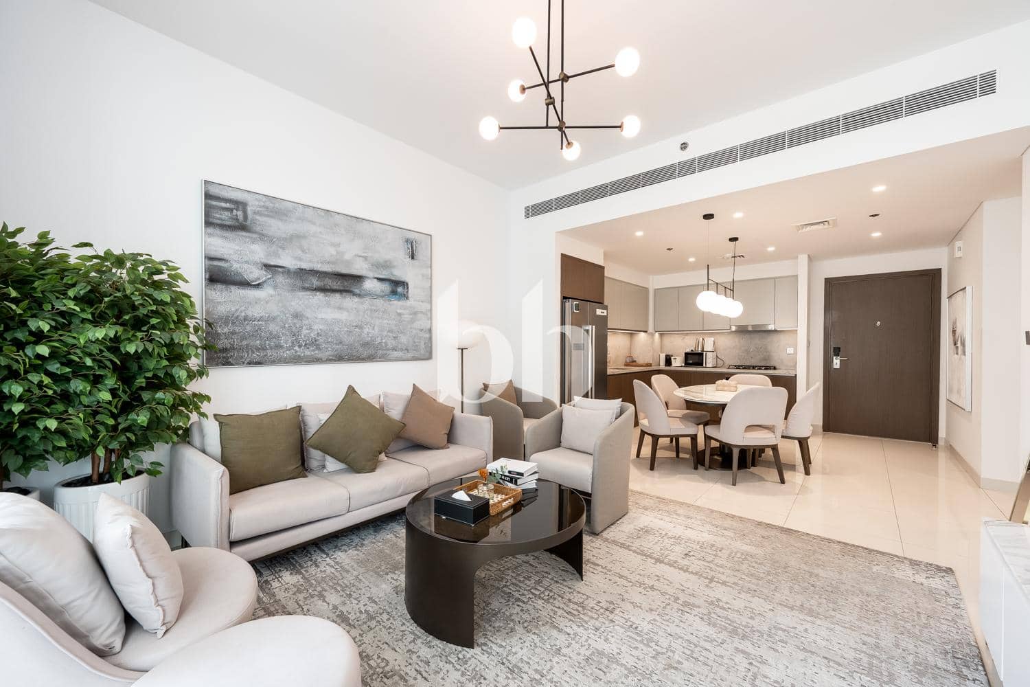 2 Bedroom Apartment in Beach Isle Tower 1