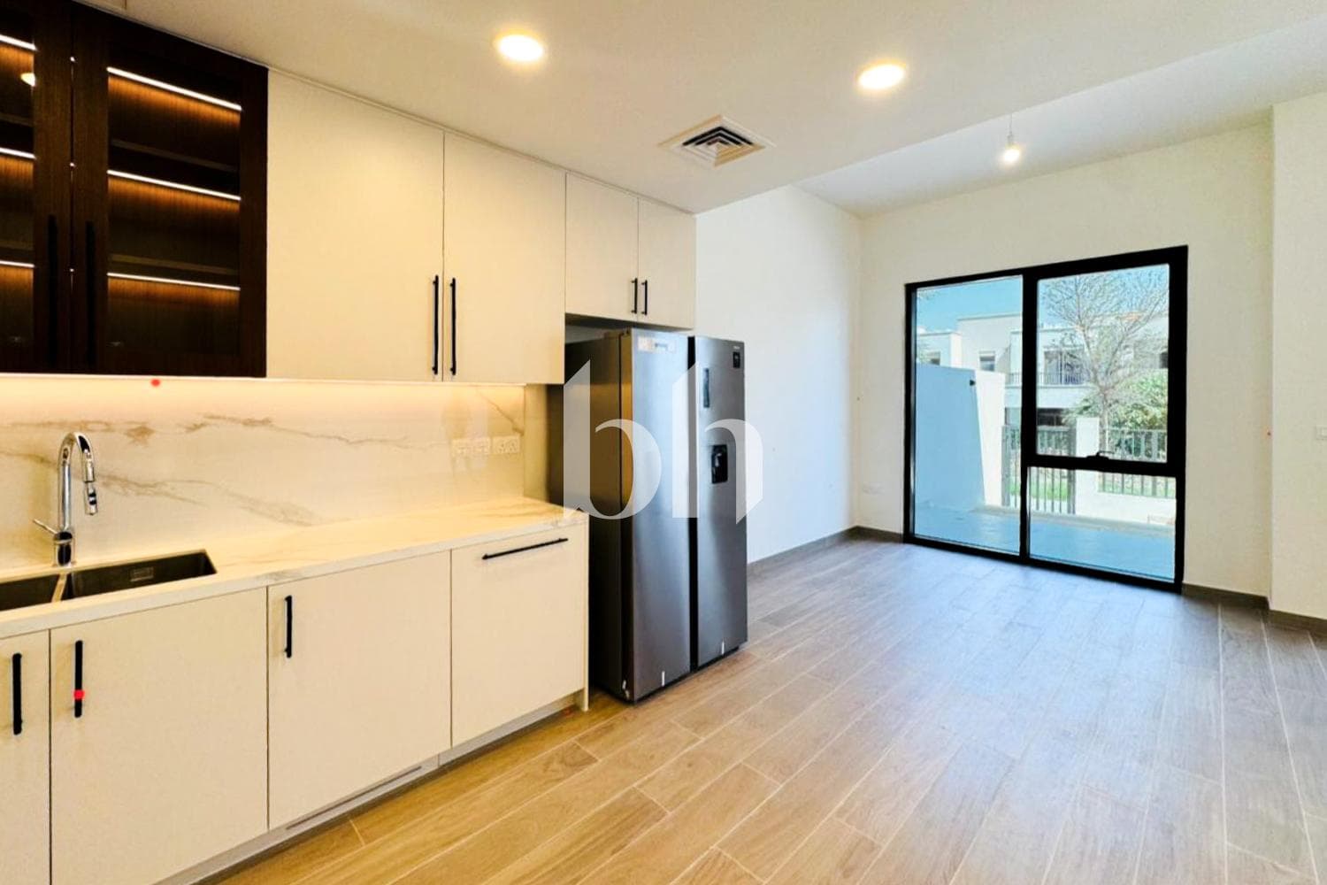 3 Bedroom Apartment in The Hamilton - photo 2