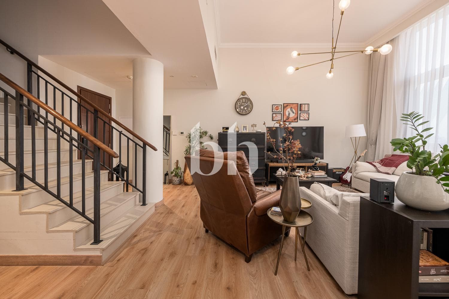 4 Bedroom Apartment in Jenna Main Square 1 - photo 2