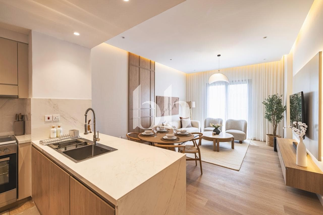 3 Bedroom Apartment in Zahra Apartments 2B - photo 2