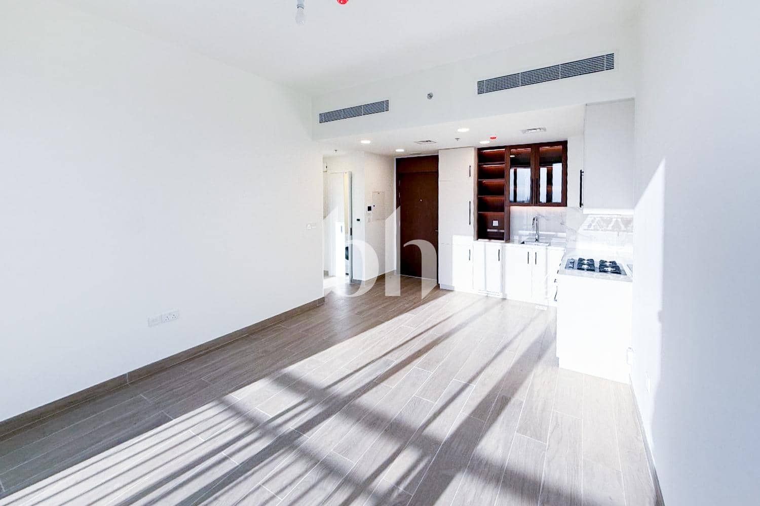 1 Bedroom Apartment in The Mayfair - photo 2