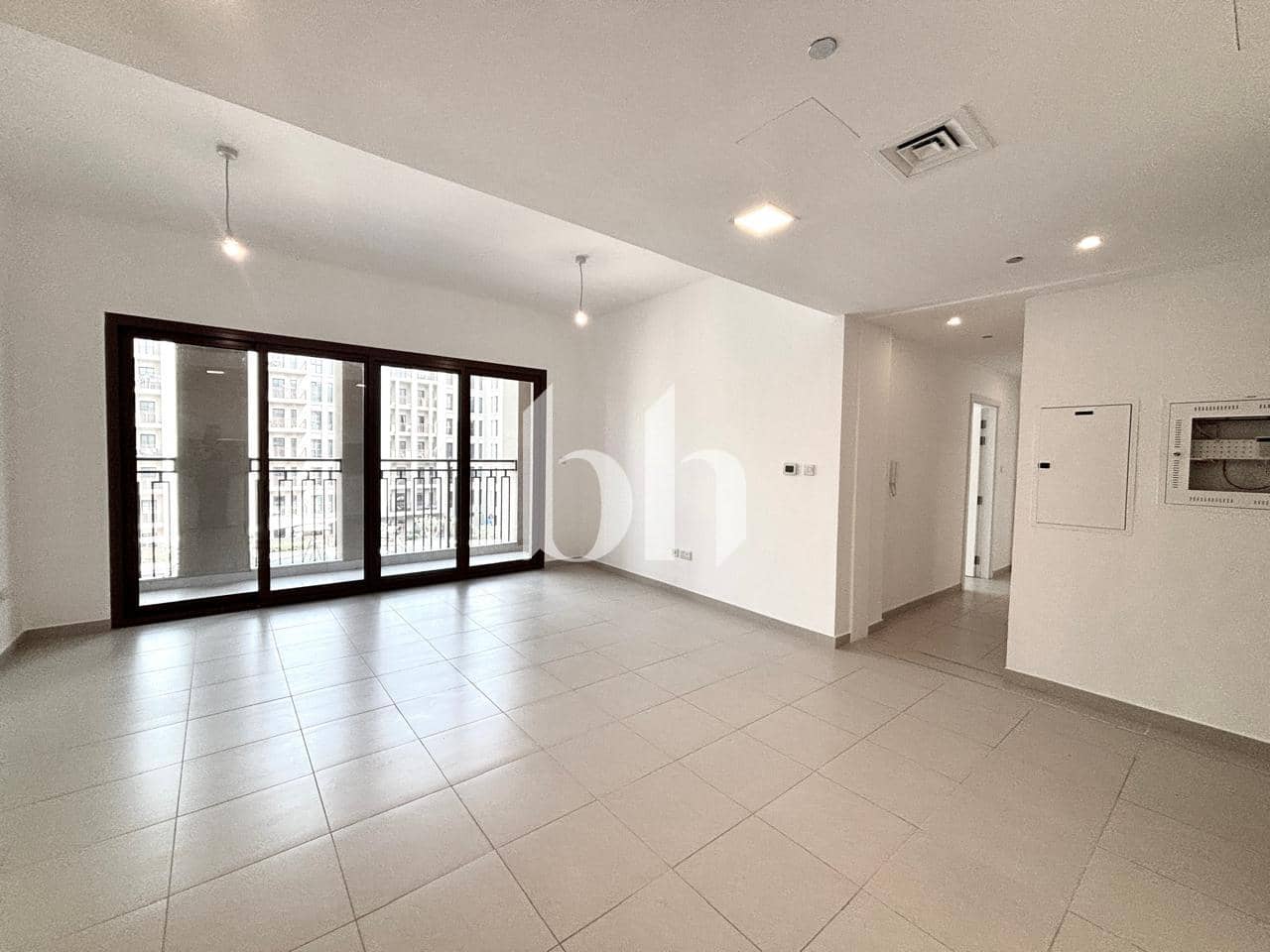 2 Bedroom Apartment in Zahra Apartments 2A - photo 1