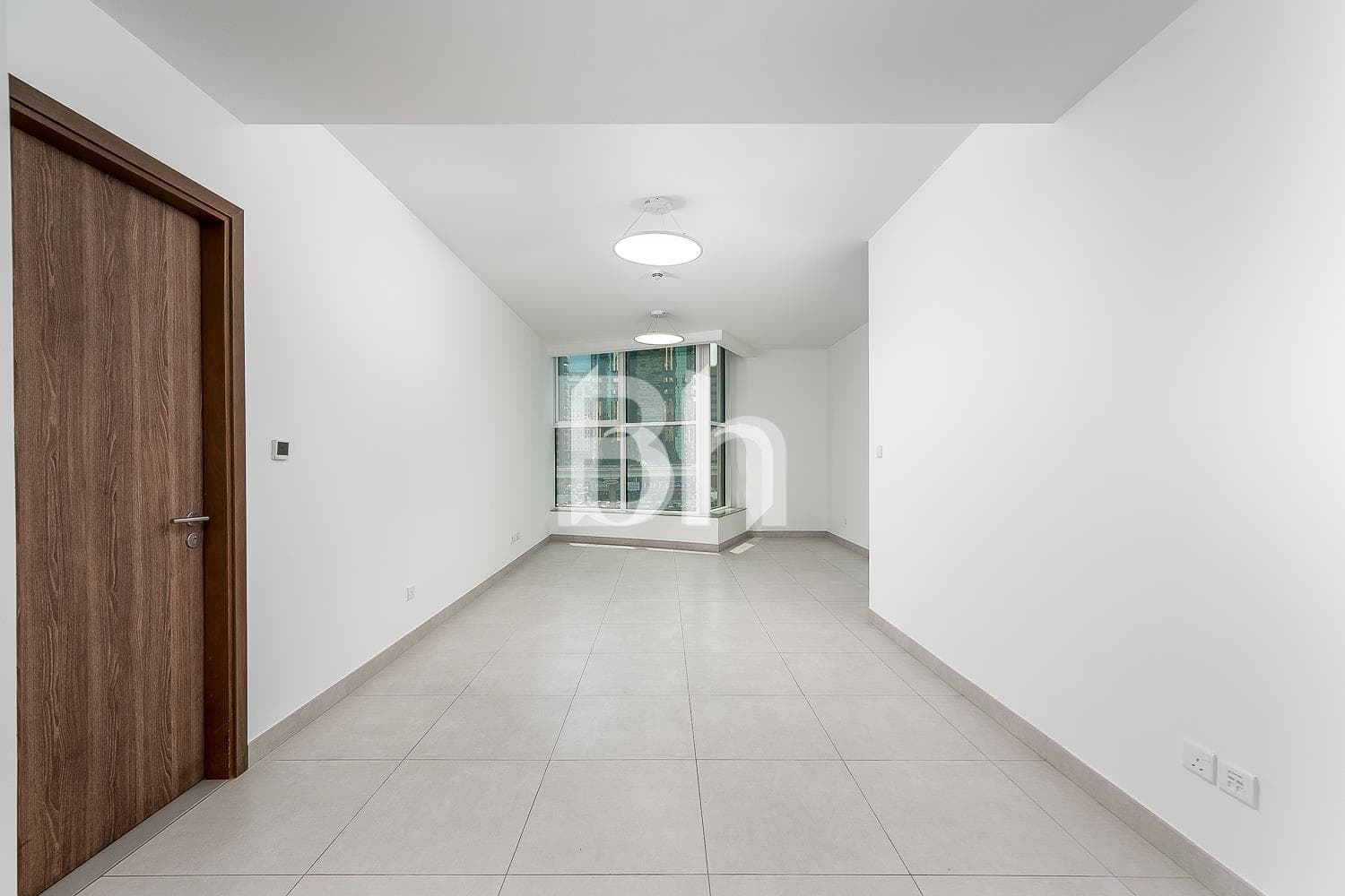 1 Bedroom Apartment in DXB Tower - photo 1