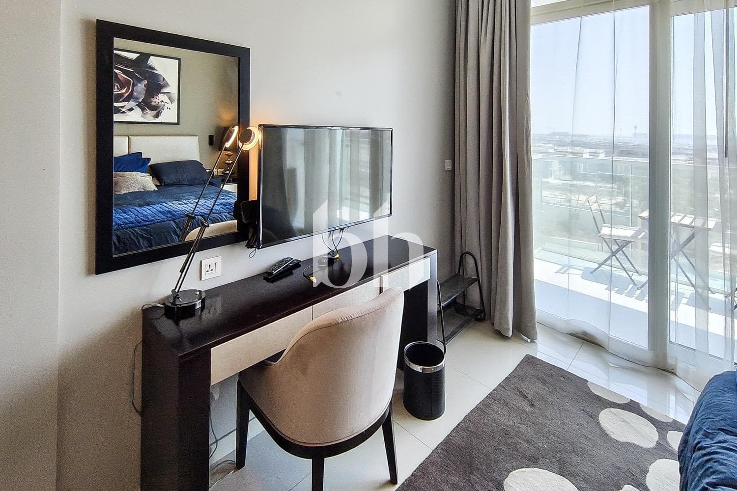 Studio Apartment in Artesia C - photo 2