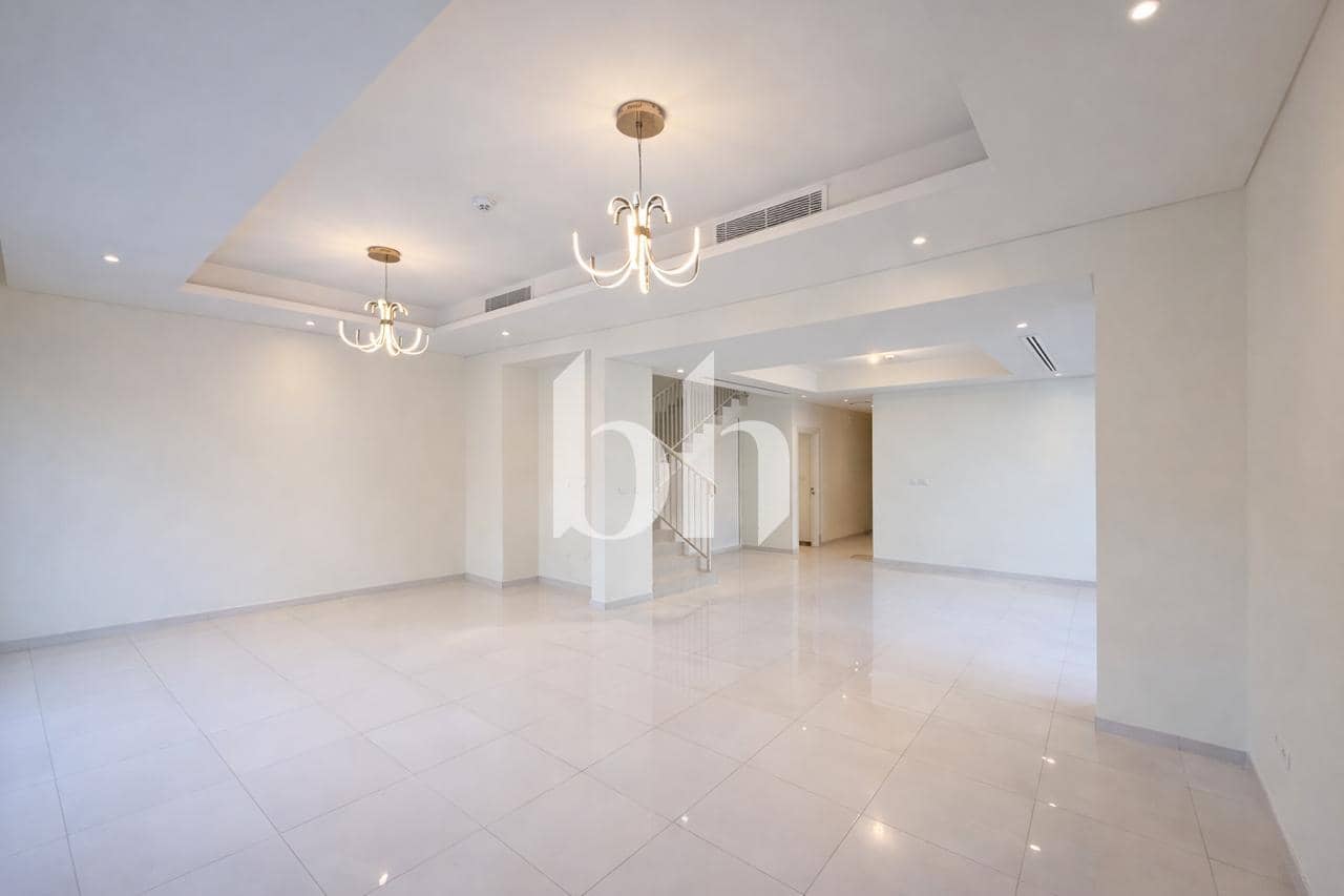 3 Bedroom Villa in Topanga - photo 1