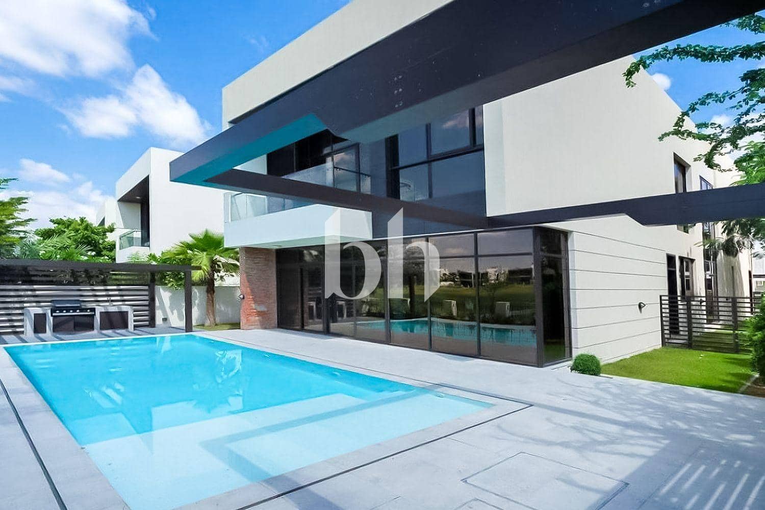 5 Bedroom Villa in Silver Springs 1 - photo 2