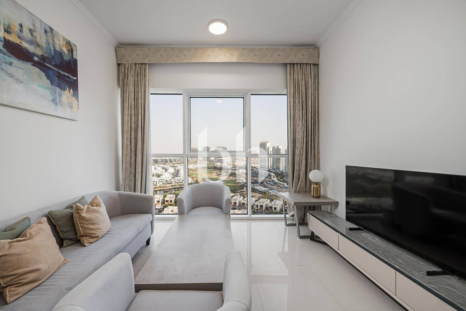 1 Bedroom Apartment in Carson B - photo 1